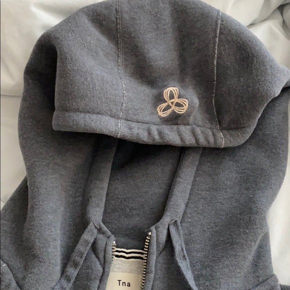 Aritzia Tna logo zip up hoodie grey and pink logo - Picture 4 of 5